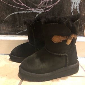 Toddler girl uggs